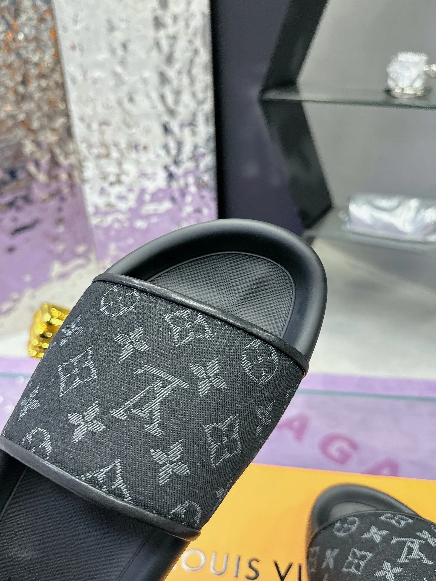 FastDry Louis Vuitton Slippers 31588