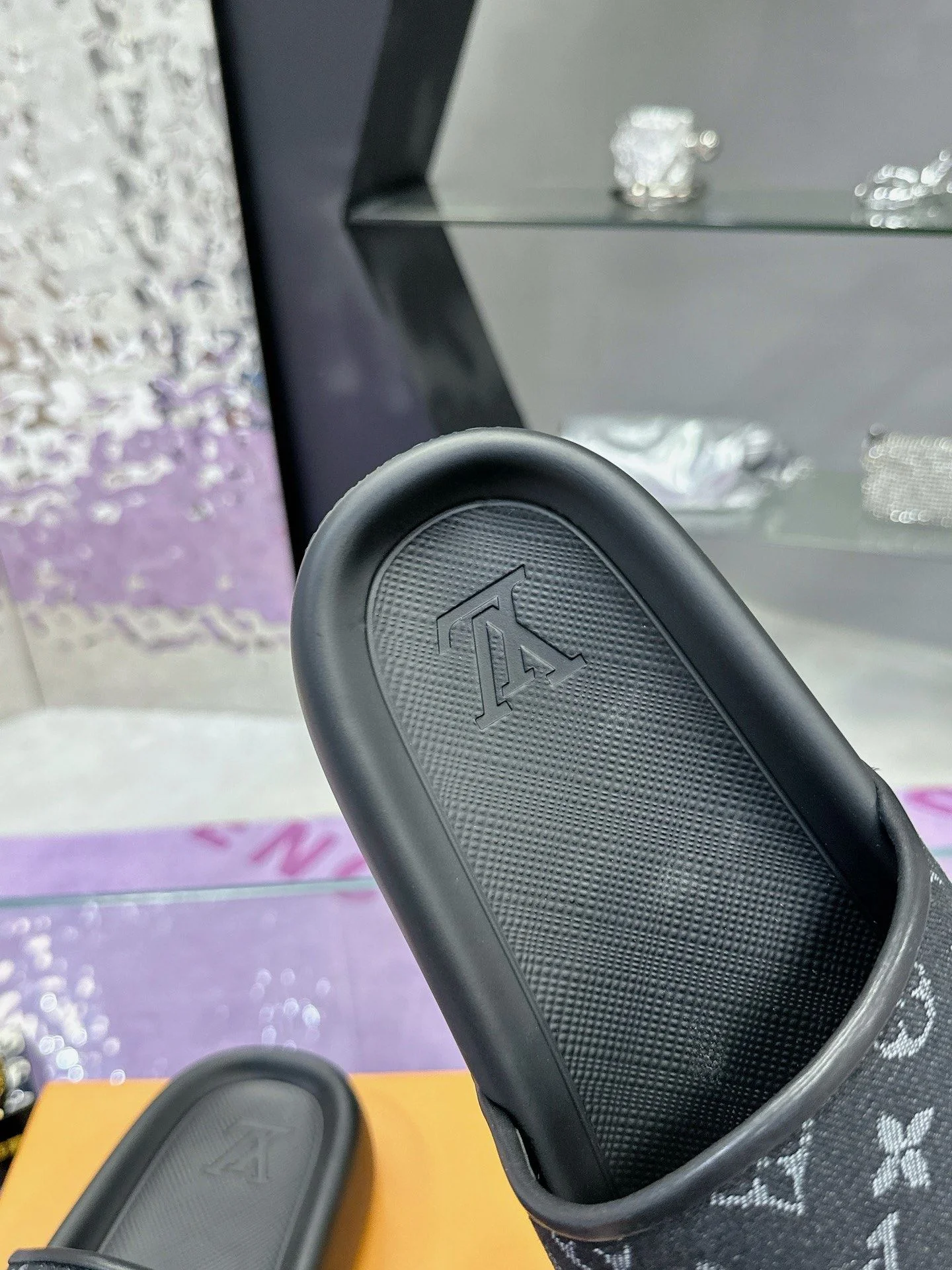 FastDry Louis Vuitton Slippers 31588