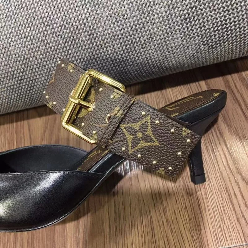 FlexibleFit Louis Vuitton Slippers 32223