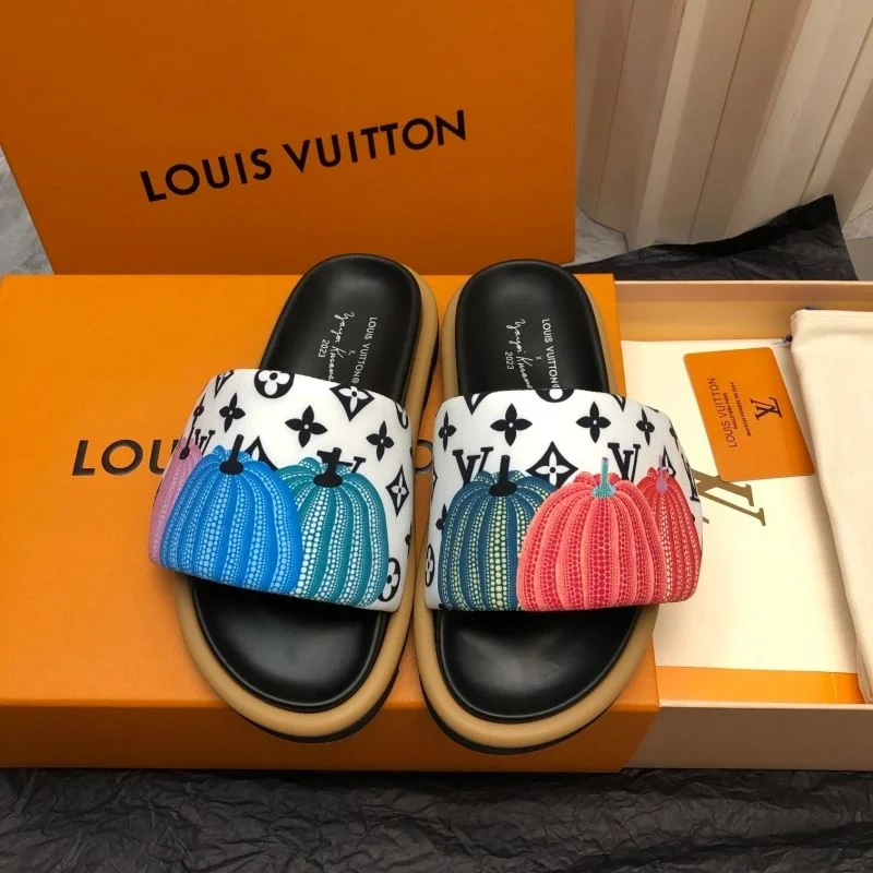 Louis Vuitton Slippers Unisex 32240