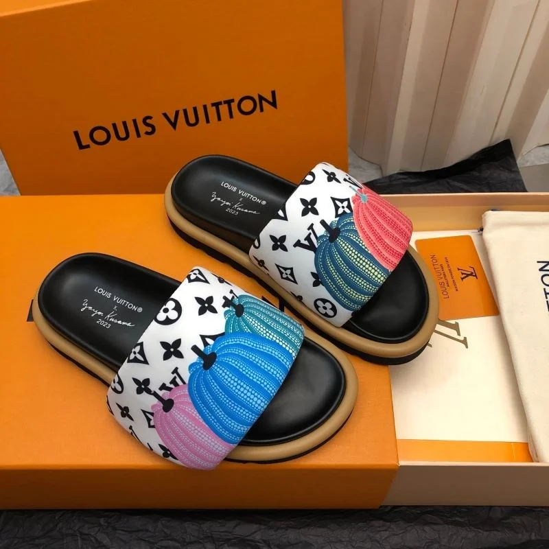 Louis Vuitton Slippers Unisex 32240