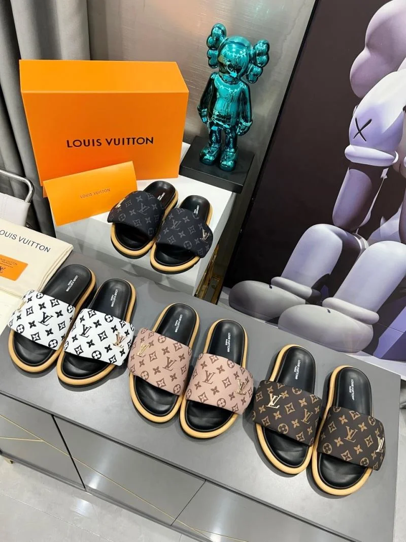 Modern Louis Vuitton Slippers 32219