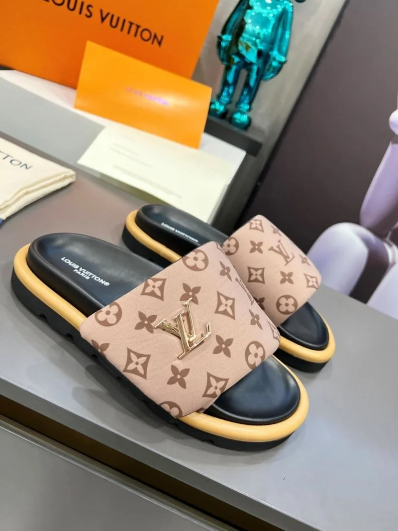 NewStyle Louis Vuitton Slippers 32227