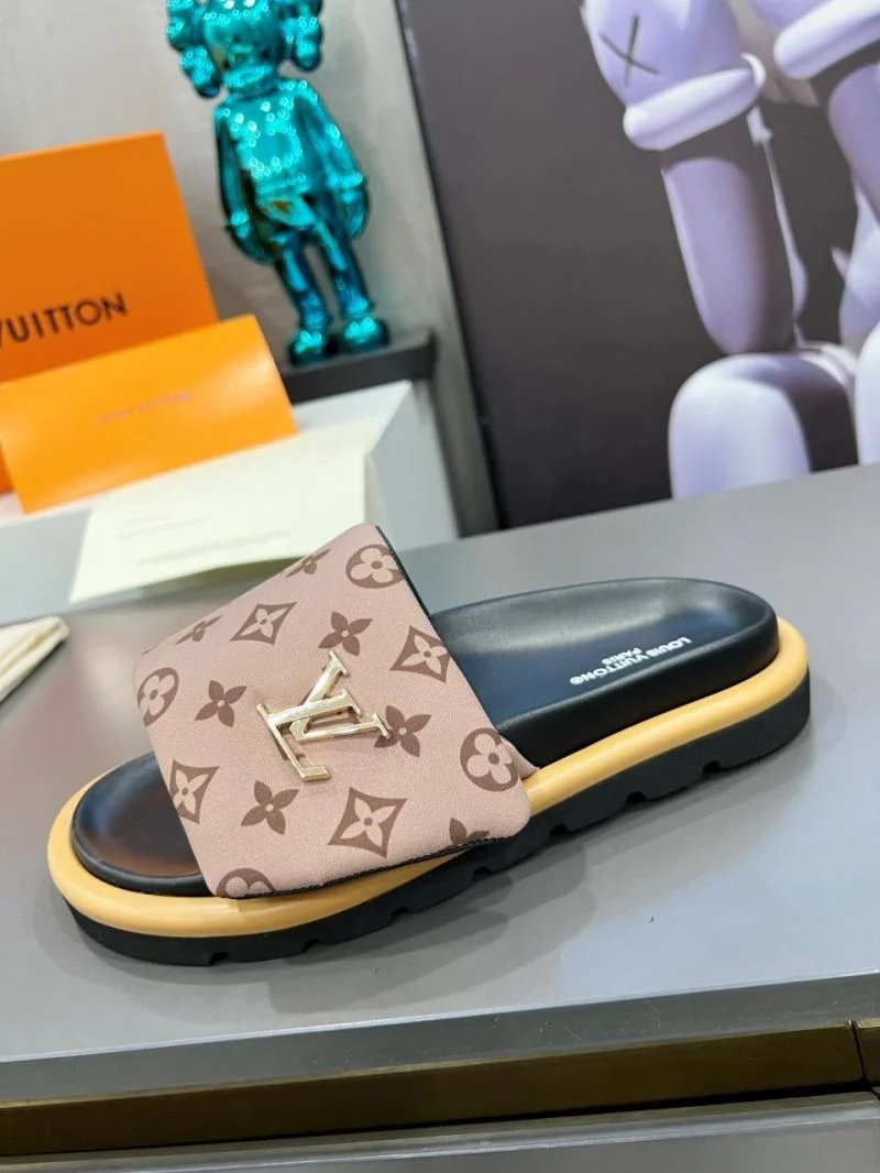 NewStyle Louis Vuitton Slippers 32227