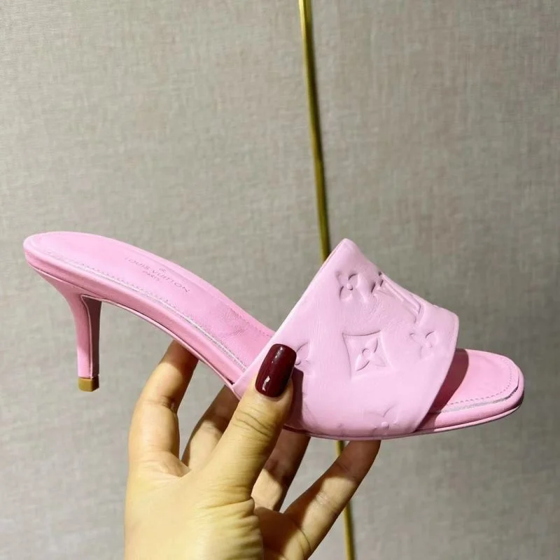 Louis Vuitton Slippers Sleek 32214