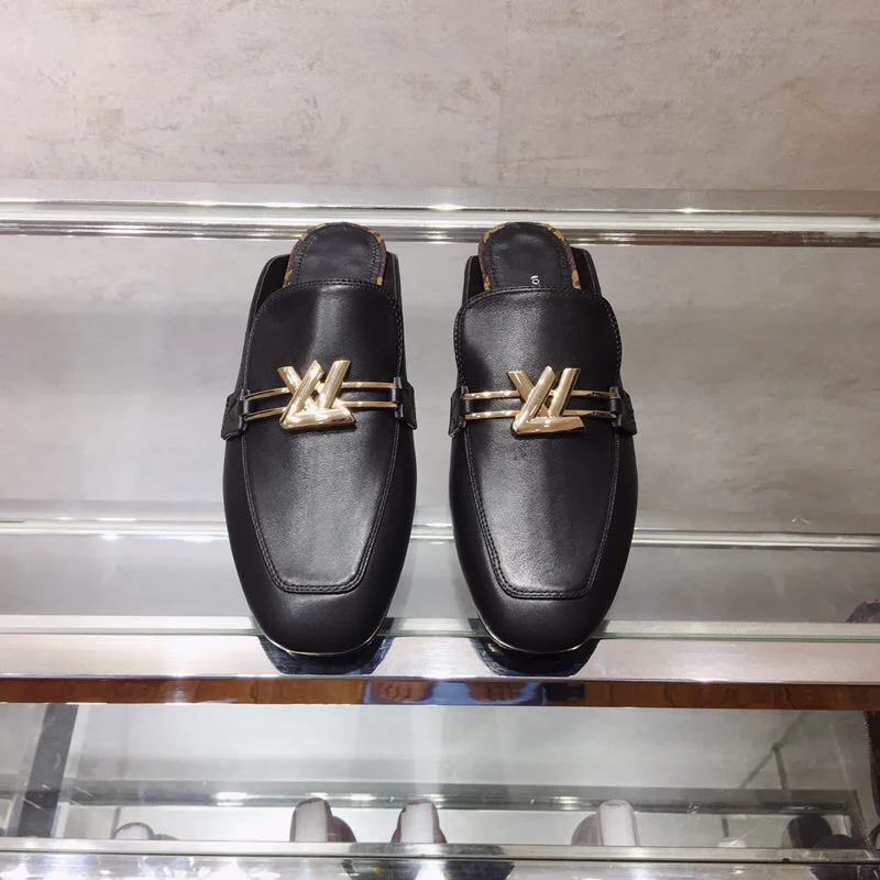 Refined Louis Vuitton Slippers 32213