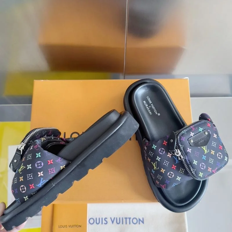 Compact Louis Vuitton Slippers 32181