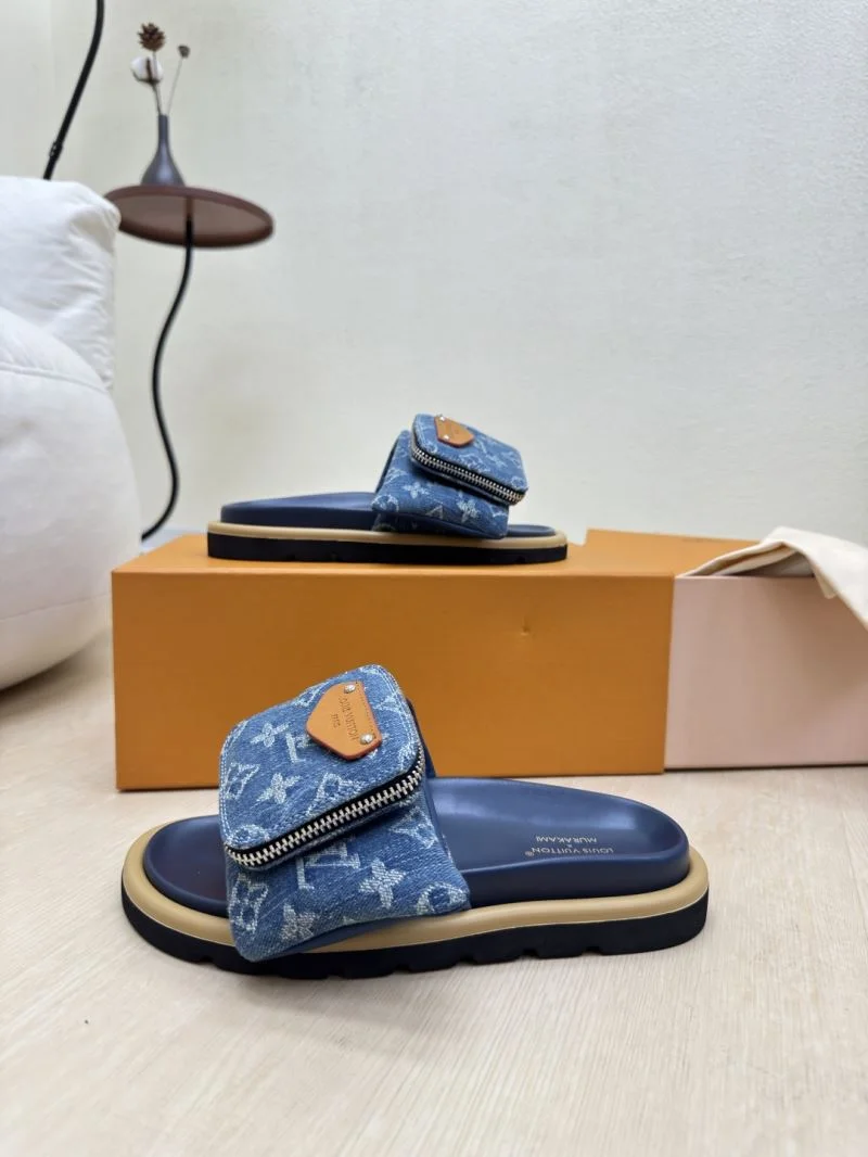 Lightweight Louis Vuitton Slippers 32195