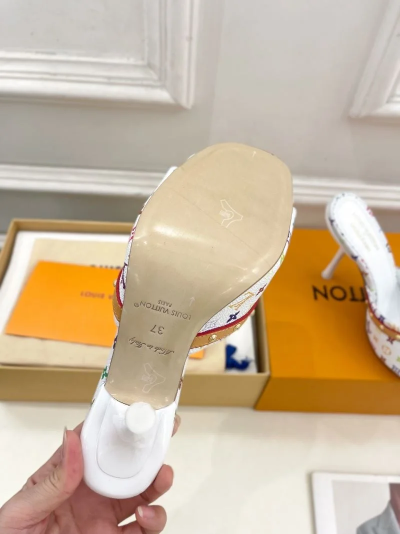 Louis Vuitton Slippers MultiPurpose 32200