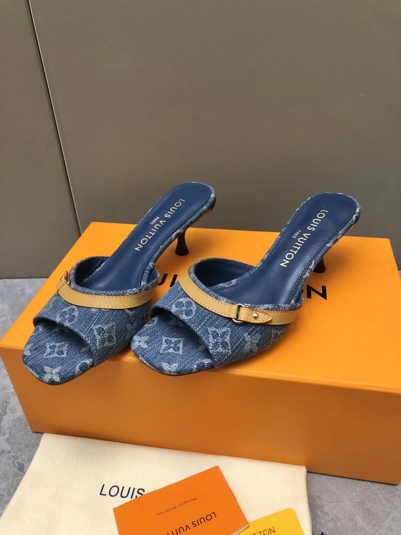 Versatile Louis Vuitton Slippers 32197