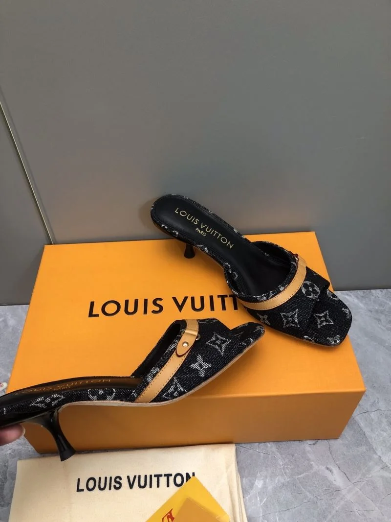 Sleek Louis Vuitton Slippers 32199