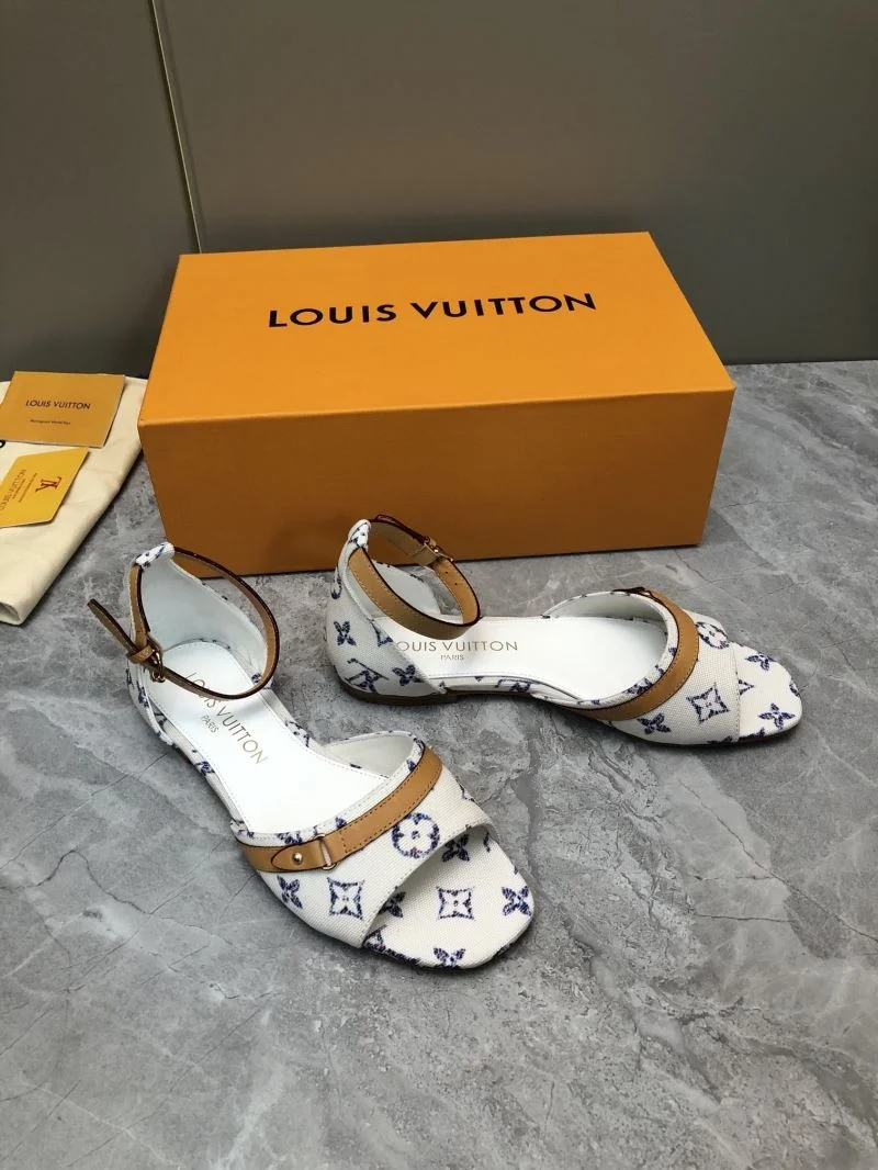 Louis Vuitton Slippers Chic 32185