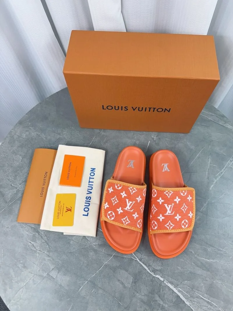 TechFriendly Louis Vuitton Slippers 32180