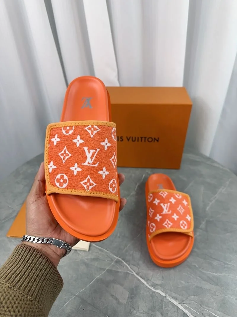 TechFriendly Louis Vuitton Slippers 32180