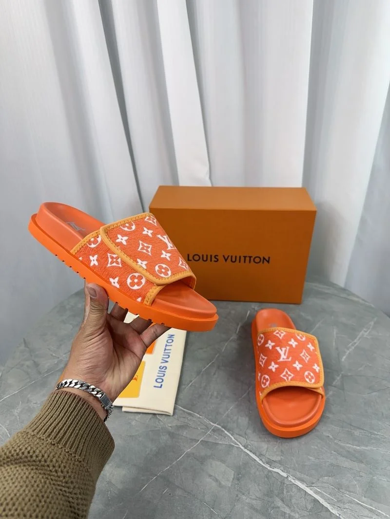TechFriendly Louis Vuitton Slippers 32180