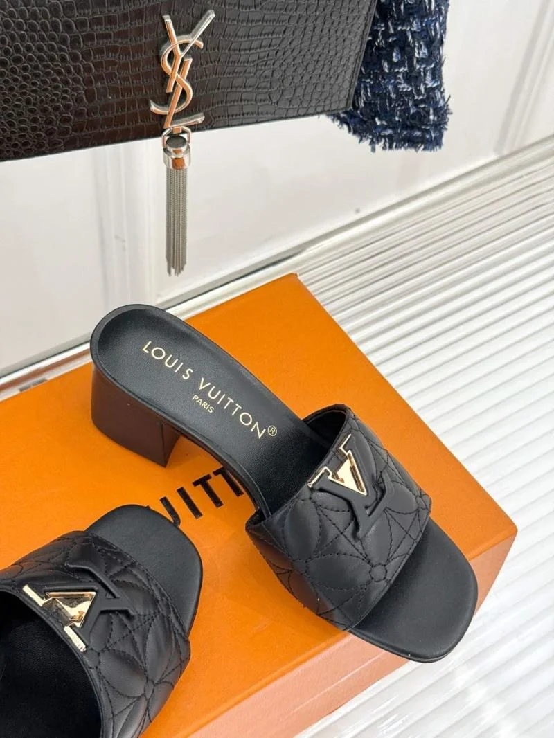 FreshLook Louis Vuitton Slippers 32145