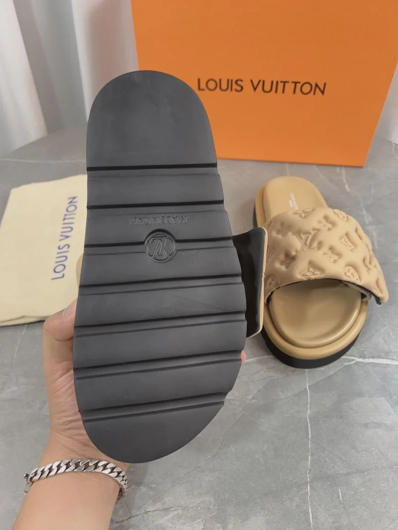 Louis Vuitton Slippers Compact 31844