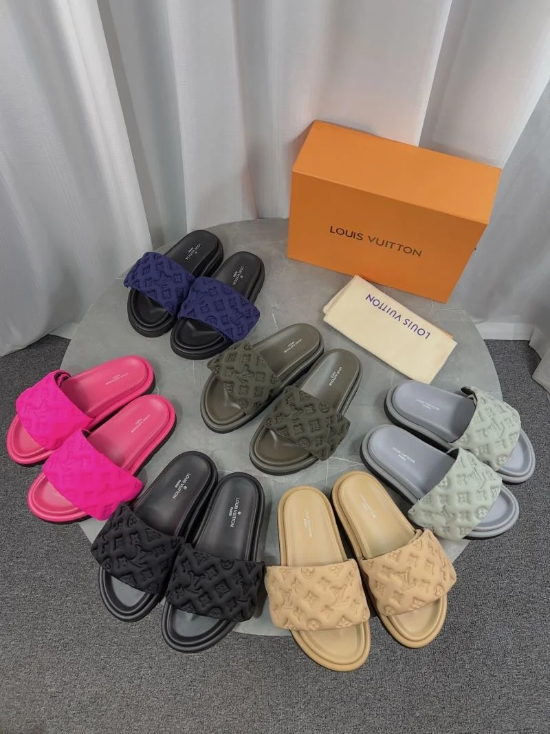 Resilient Louis Vuitton Slippers 31842