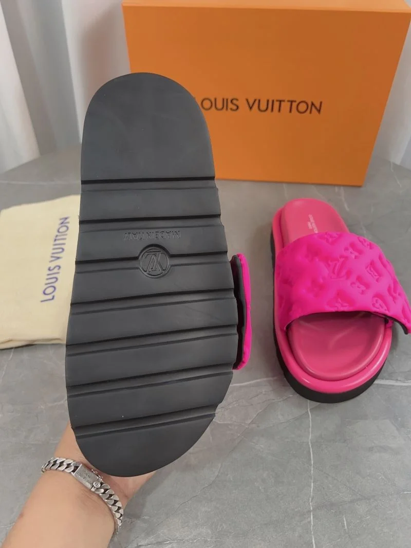 Resilient Louis Vuitton Slippers 31842