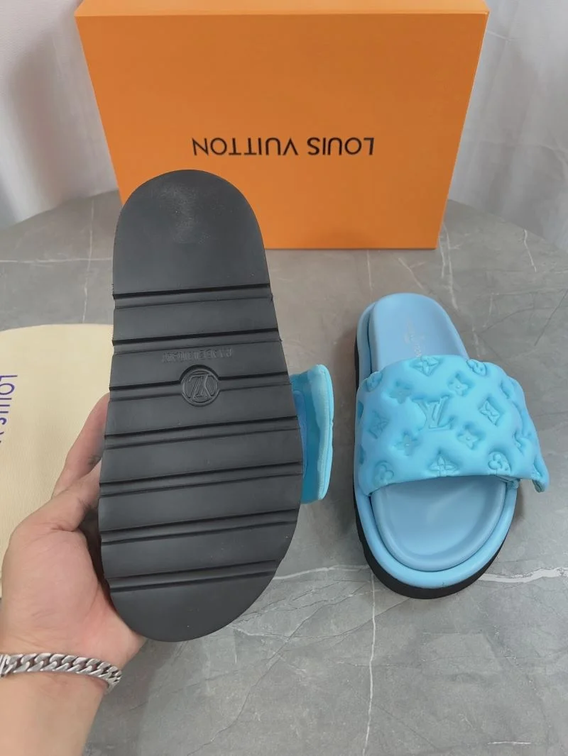DailyWear Louis Vuitton Slippers 31820