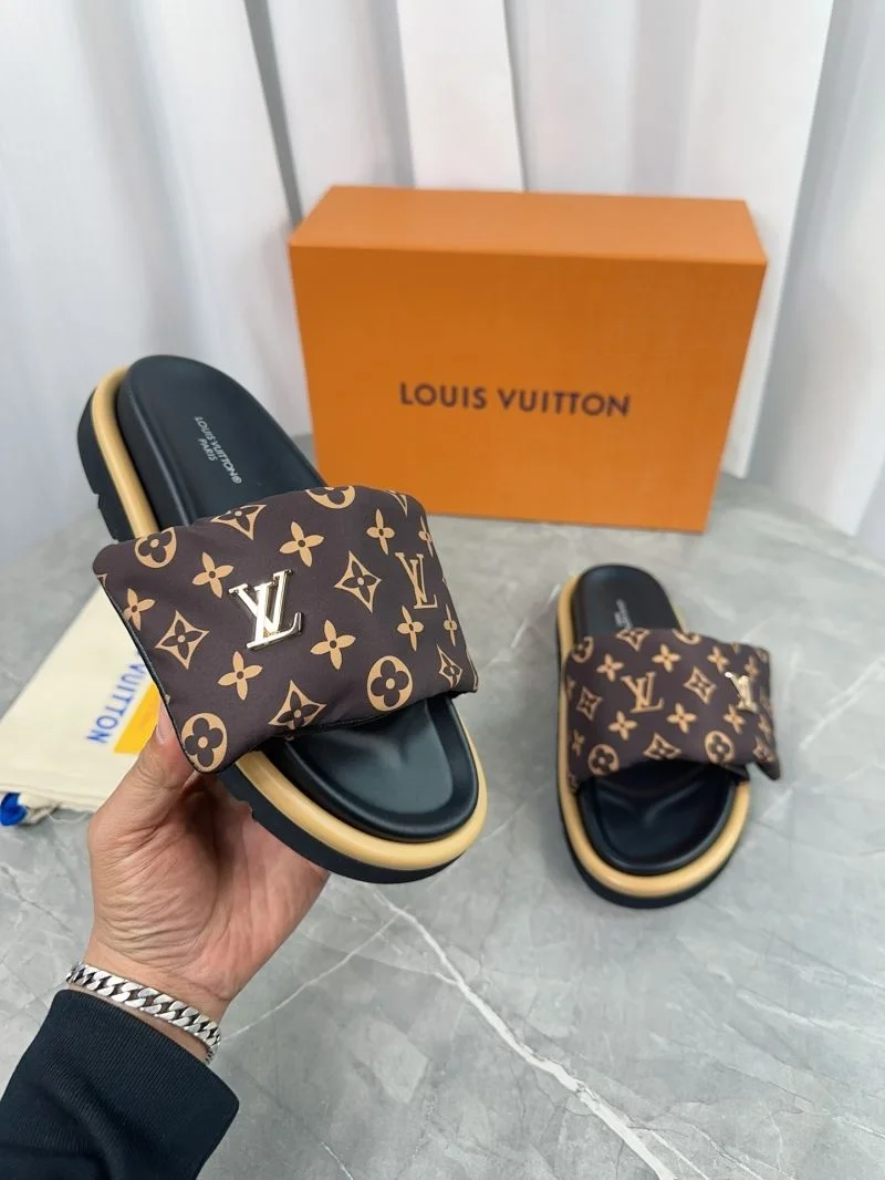 Louis Vuitton Slippers Refined 31831