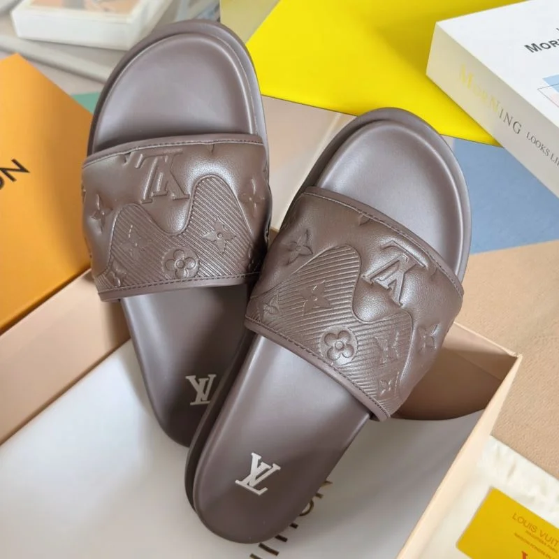 Louis Vuitton Slippers Functional 31816