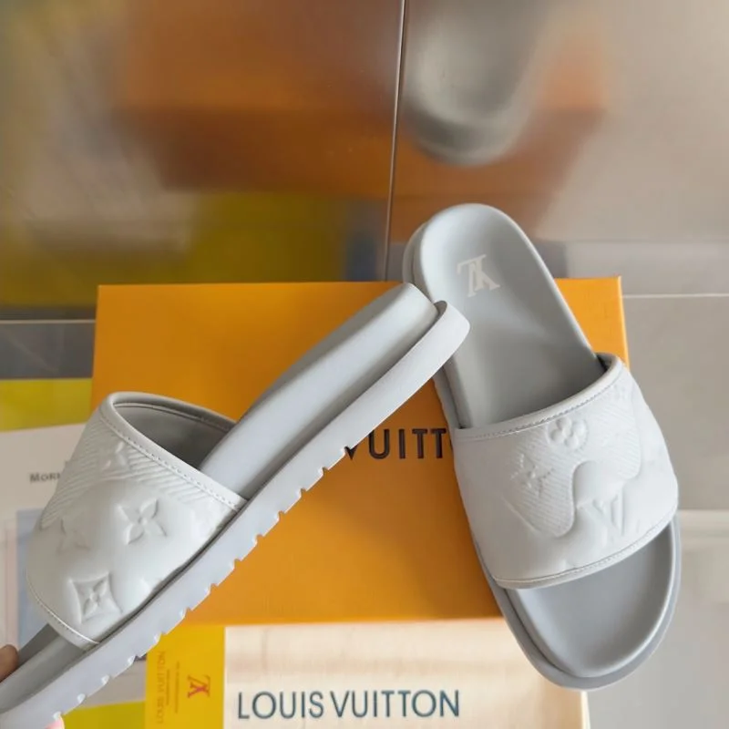 Upgraded Louis Vuitton Slippers 31817
