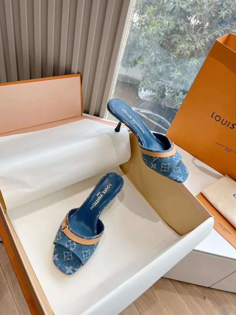 Effortless Louis Vuitton Slippers 31826