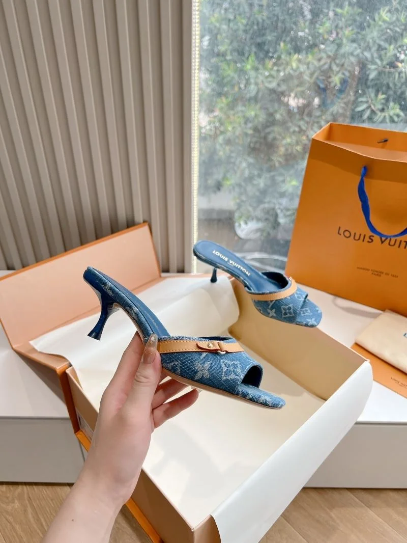 Effortless Louis Vuitton Slippers 31826