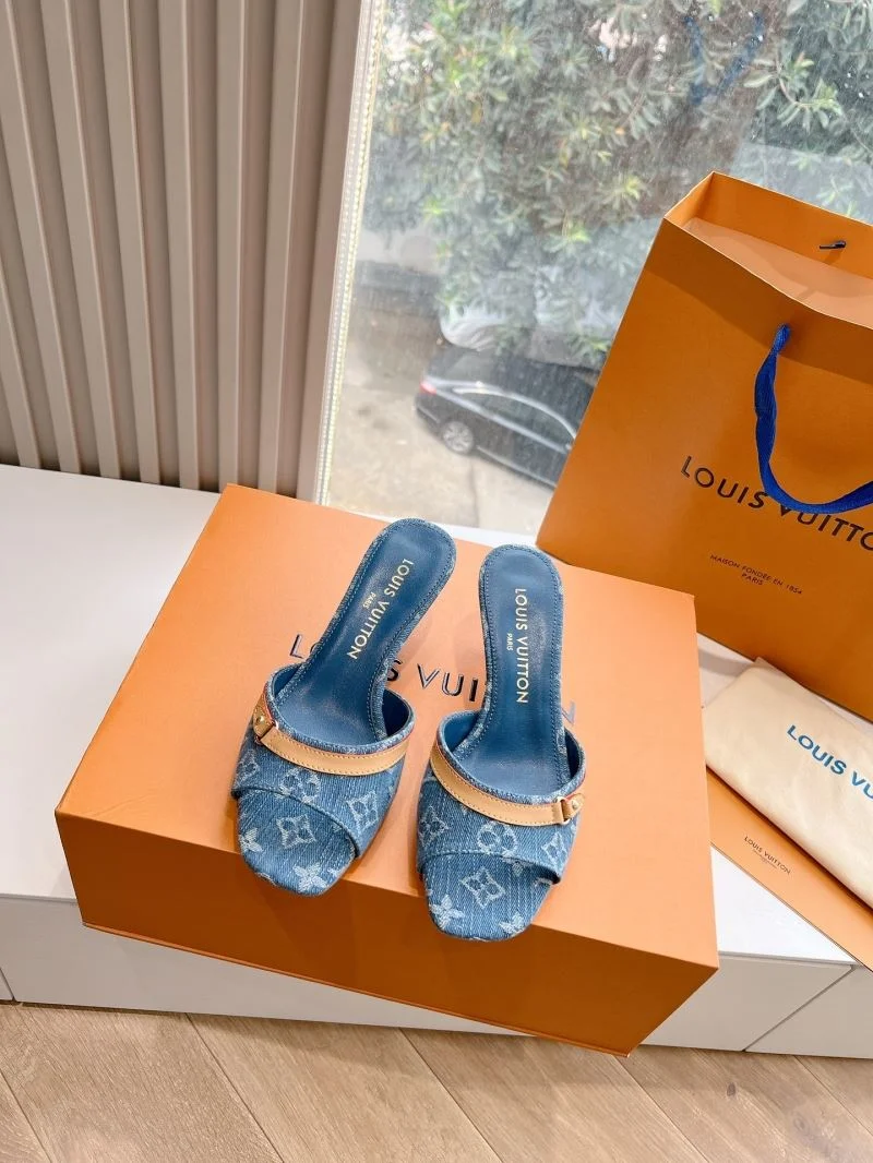 Effortless Louis Vuitton Slippers 31826