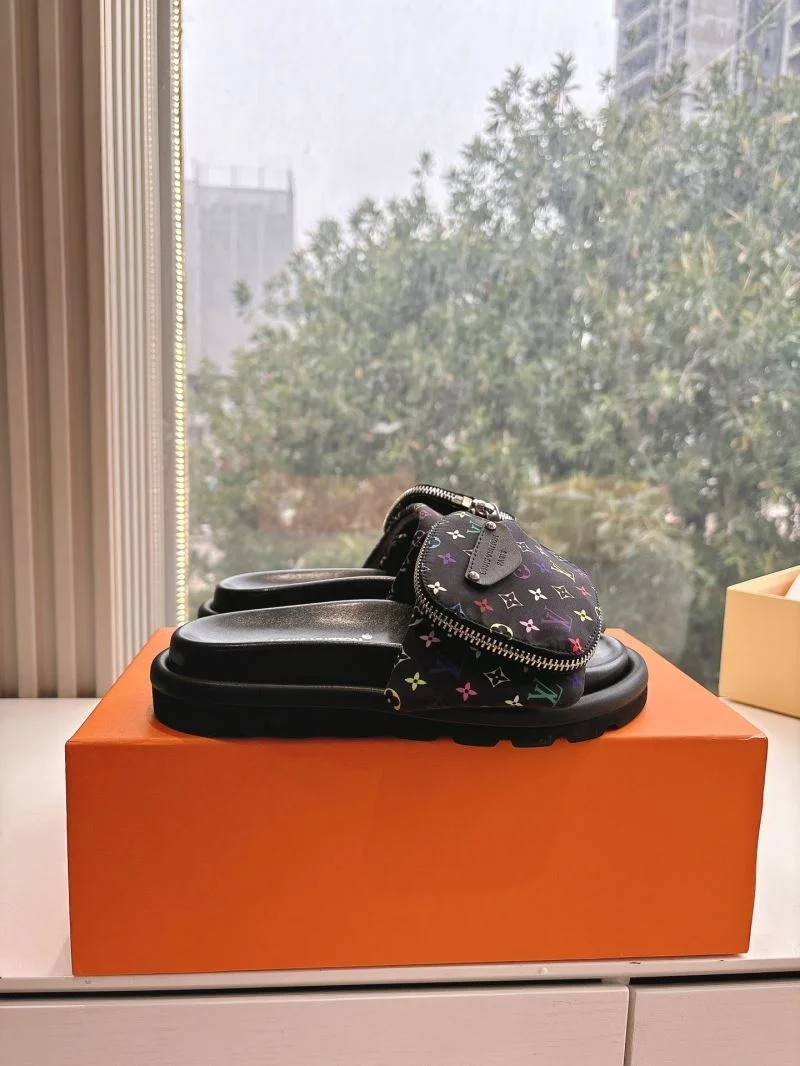 Durable Louis Vuitton Slippers 31825