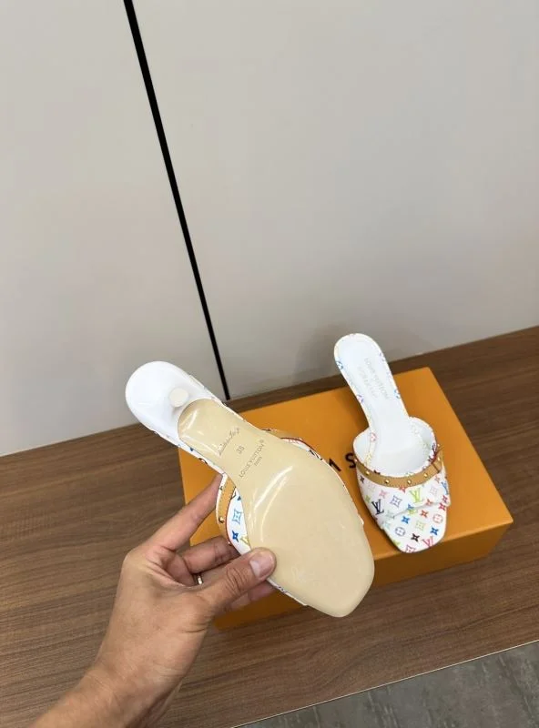 ZipUp Louis Vuitton Slippers 31807