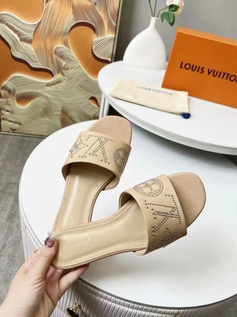 Casual Louis Vuitton Slippers 31809