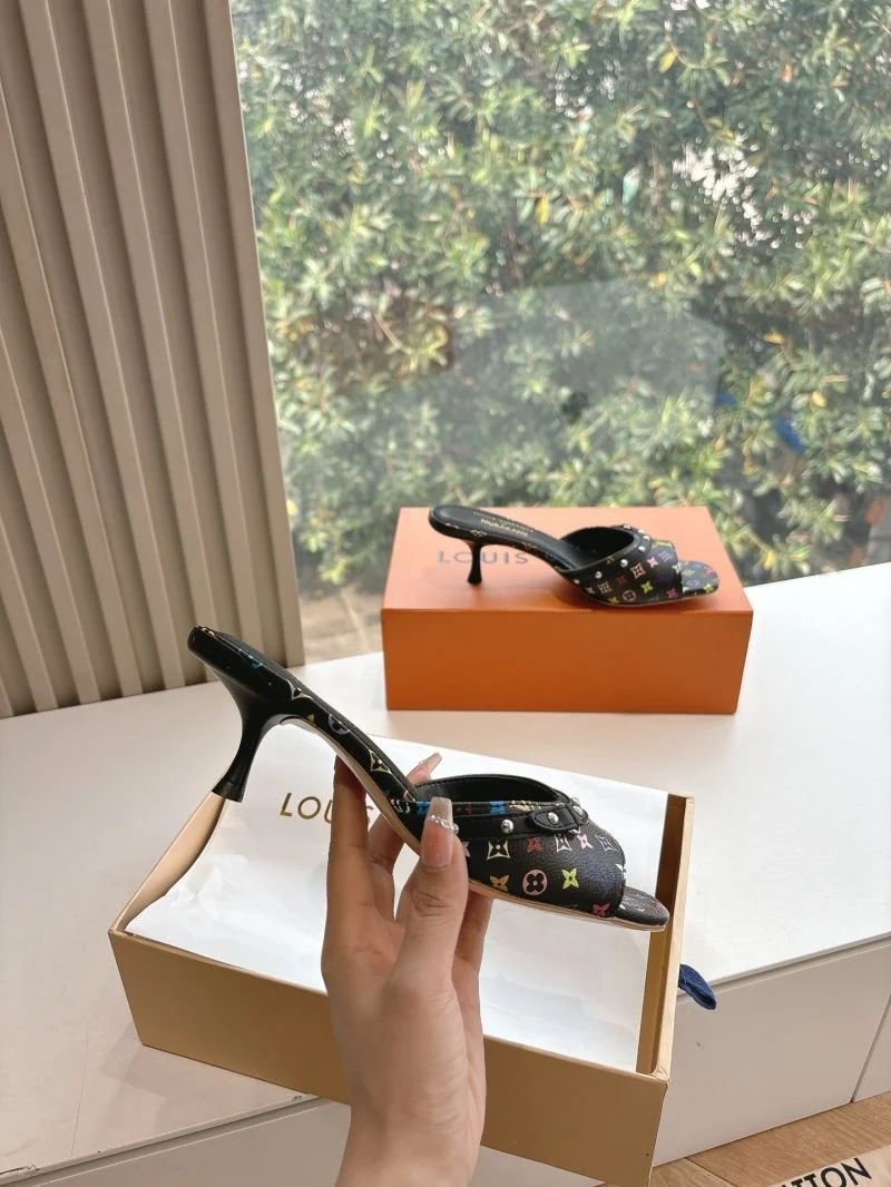 TechFriendly Louis Vuitton Slippers 31801