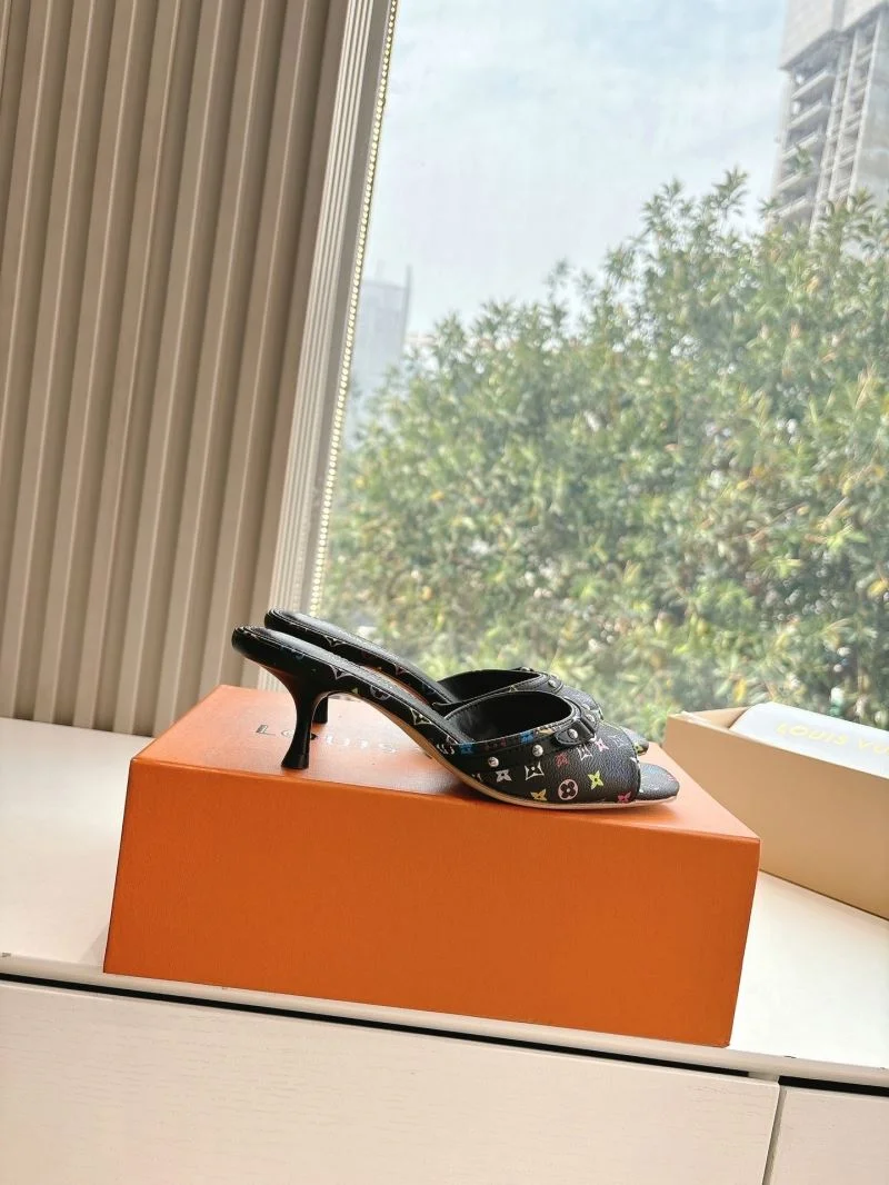 TechFriendly Louis Vuitton Slippers 31801