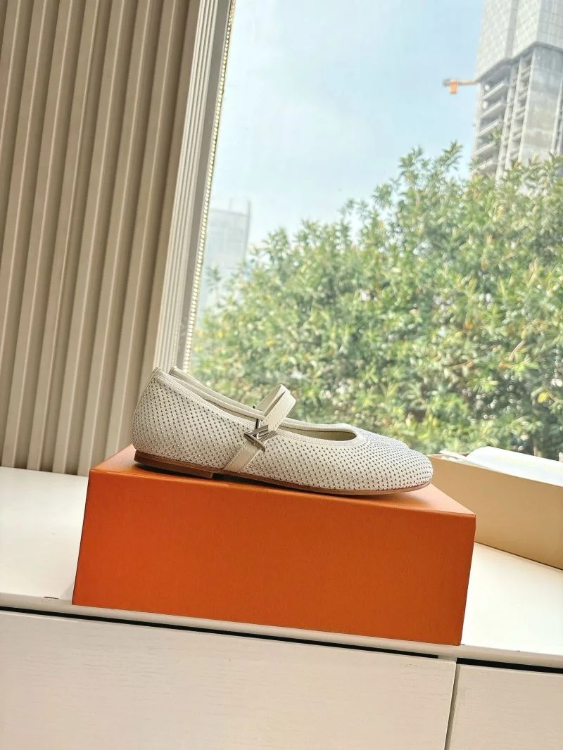 AllSeason Louis Vuitton Slippers 31789