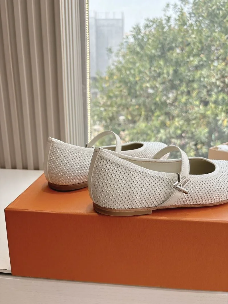 AllSeason Louis Vuitton Slippers 31789