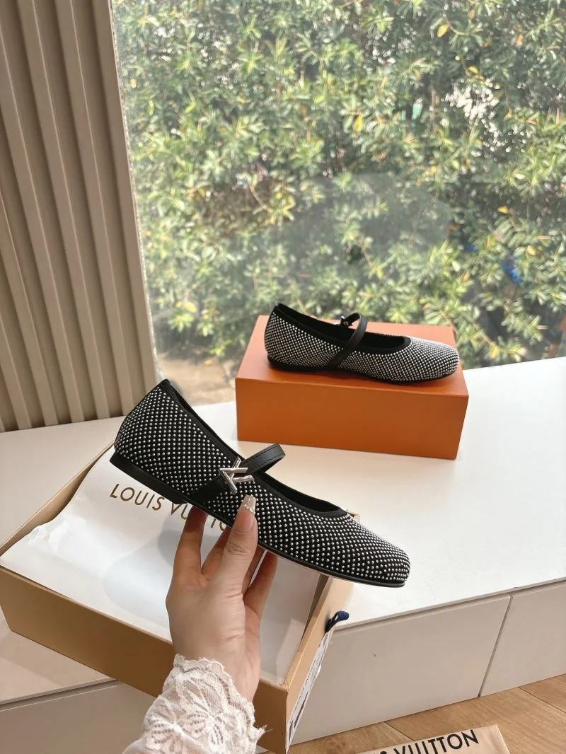 Louis Vuitton Slippers Stretchable 31785