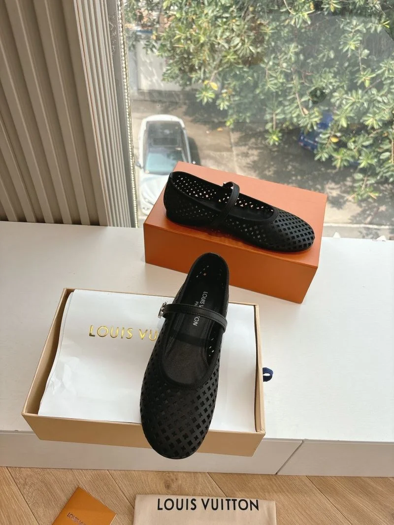 Louis Vuitton Slippers Durable 31786