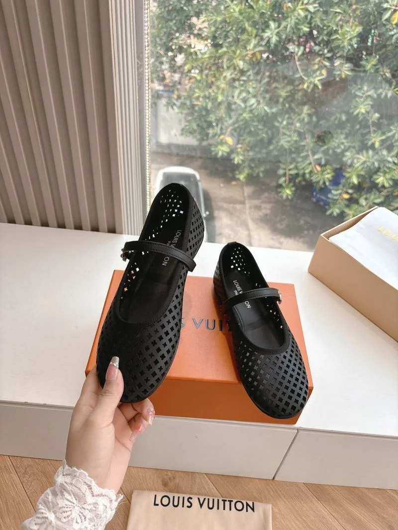 Louis Vuitton Slippers Durable 31786