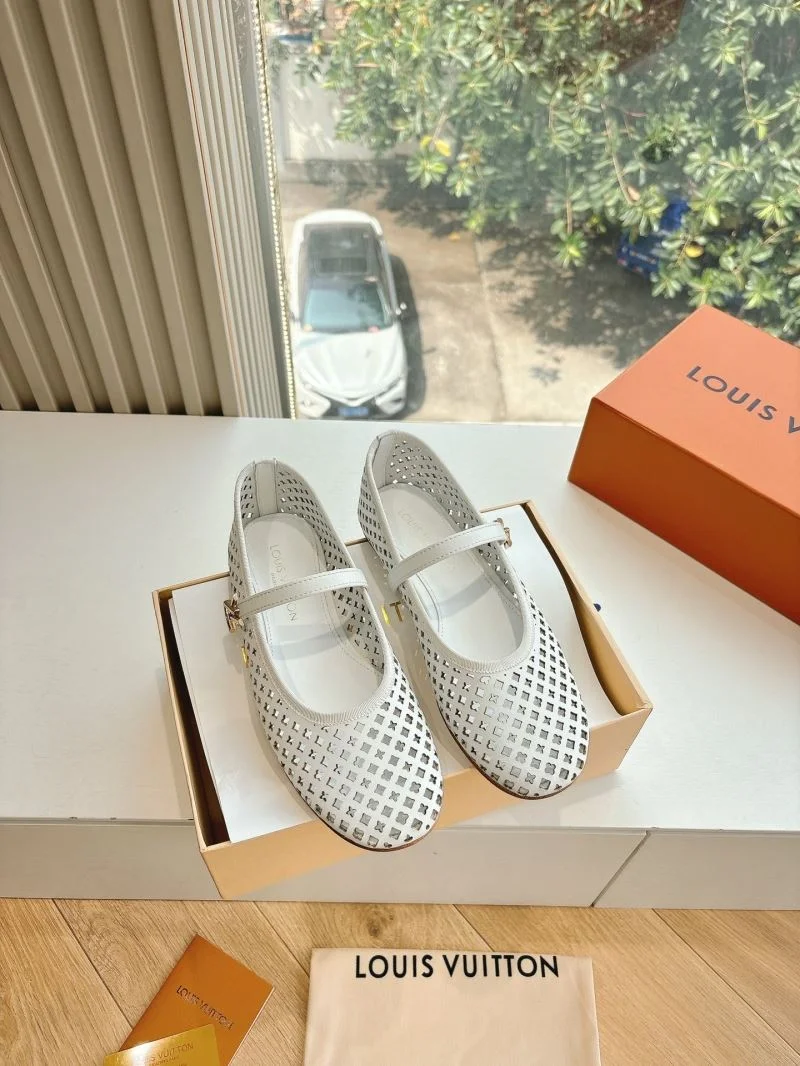Louis Vuitton Slippers Trendy 31800