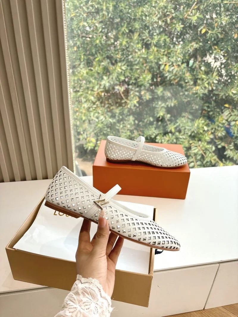Louis Vuitton Slippers Trendy 31800