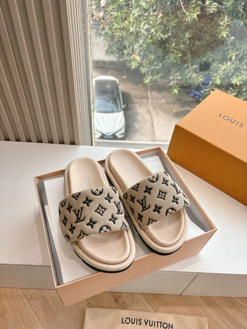UrbanStyle Louis Vuitton Slippers 31787