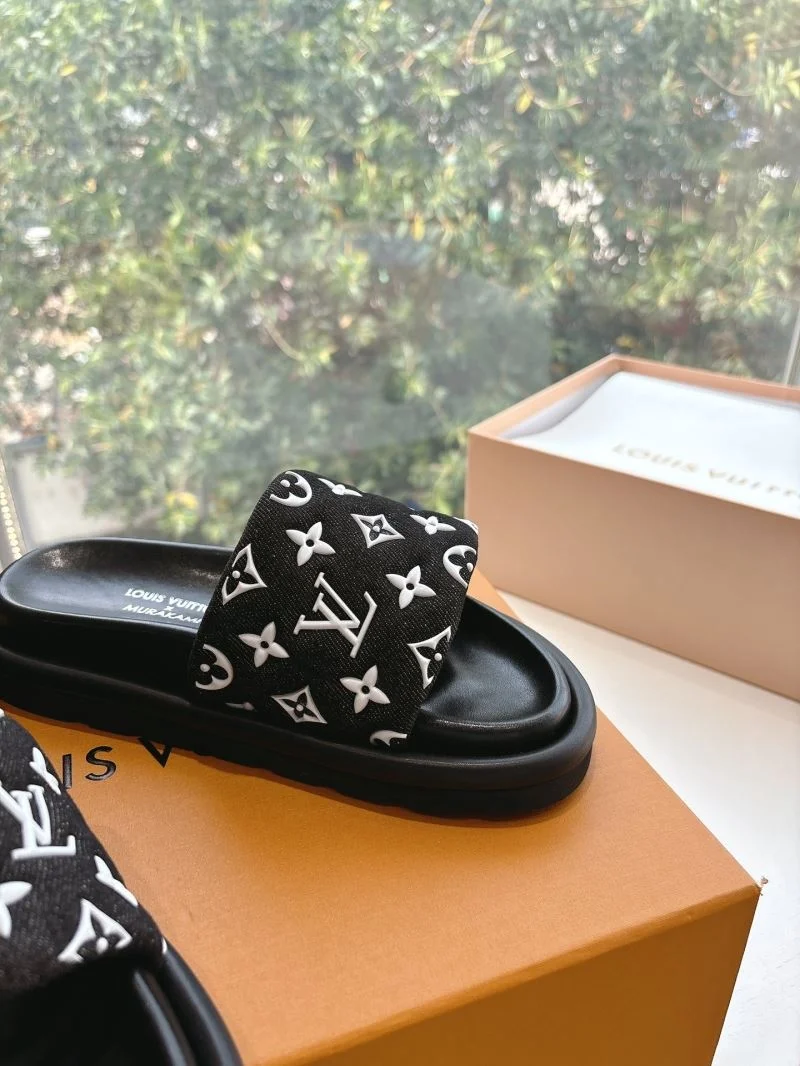 SmoothTexture Louis Vuitton Slippers 31796