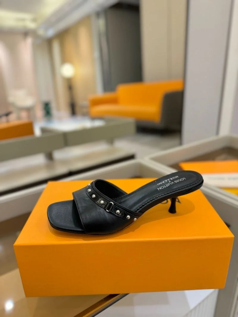 Trendsetting Louis Vuitton Slippers 31780