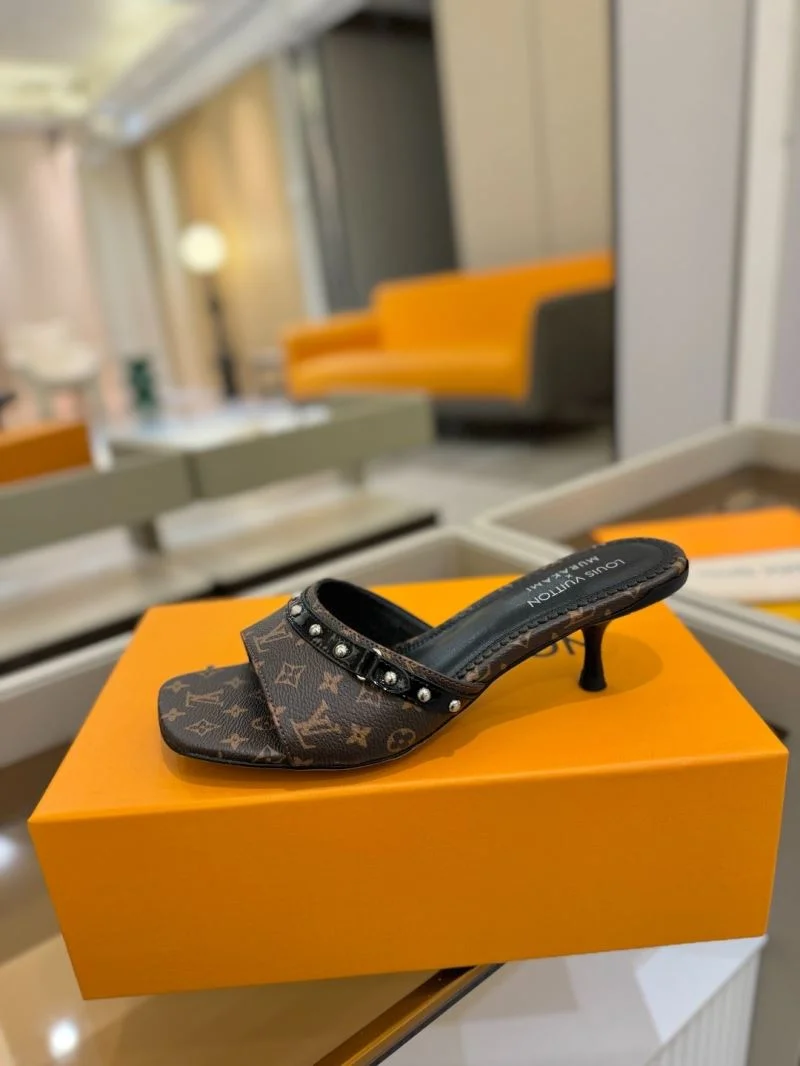 MoistureWicking Louis Vuitton Slippers 31783