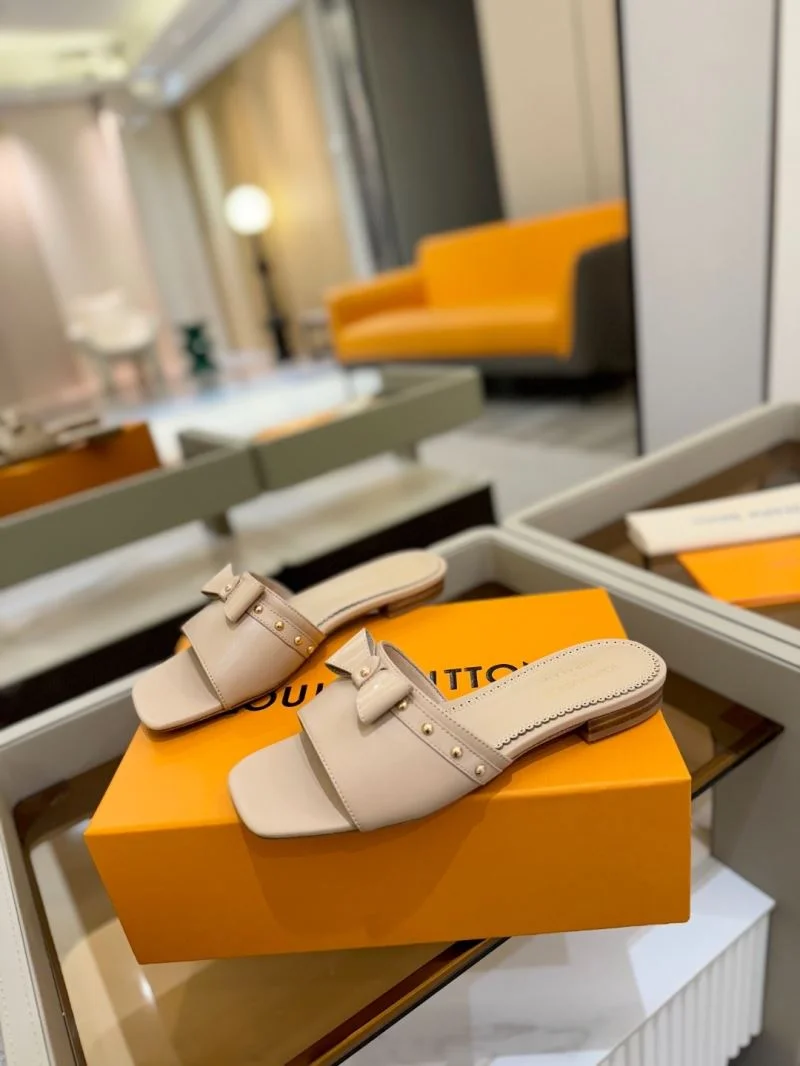 Seasonal Louis Vuitton Slippers 31779