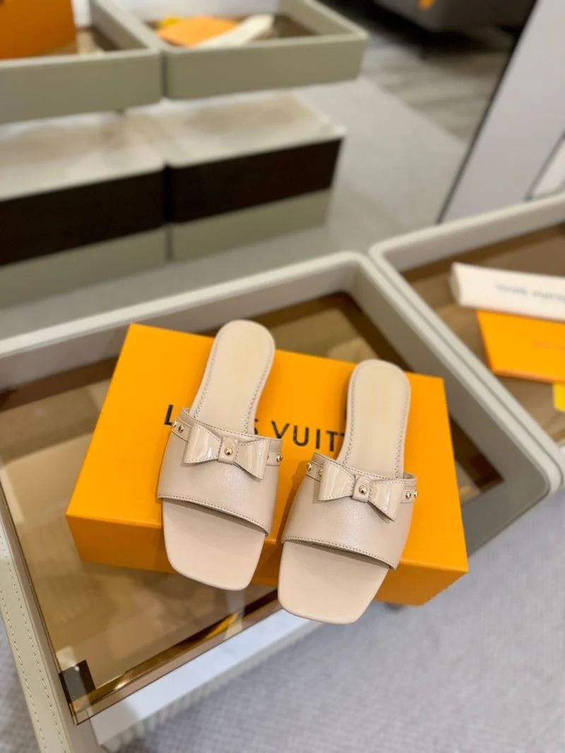 Seasonal Louis Vuitton Slippers 31779