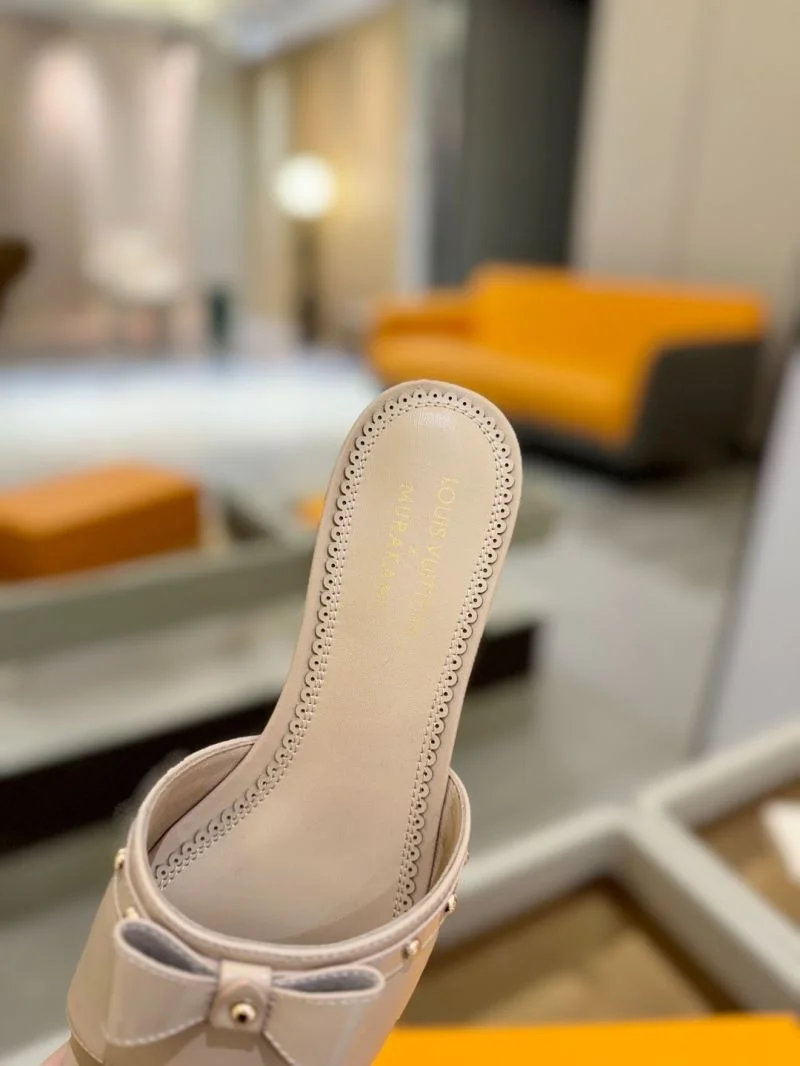 Seasonal Louis Vuitton Slippers 31779