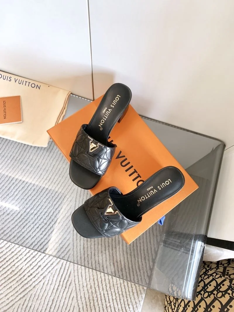 Louis Vuitton Slippers Chic 31737